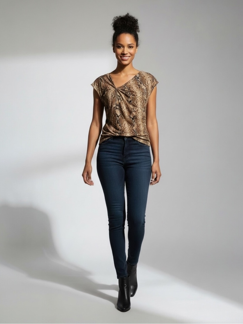 Vince Camuto, Womenโs Black/Brown Snakeskin Top. Ruched Neckline. Large